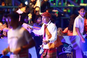 BIB: 
                            <button type="button" onclick="openModal(23726330)" class="btn btn-primary btn-sm float-right btn-popup" data-toggle="modal" data-target=".modal-high-quality">
                        <i class="fas fa-shopping-cart"></i> Add to Cart
                    </button>
                                            <button type="button" onclick="isThisMe(23726330, true)" class="btn btn-success btn-sm float-right btn-popup btn-isme hidden" data-toggle="tooltip" data-placement="bottom" title="นี่คือรูปของคุณใช่ไหม คลิกที่นี่เพื่อเอาเข้าอัลบั้ม">
                        <i class="fas fa-plus"></i> Add to album
                    </button>
                    <button type="button" onclick="isThisMe(23726330, false)" class="btn btn-warning btn-sm float-right btn-popup btn-isnotme hidden">
                        <i class="fas fa-ban"></i> Remove from album
                    </button>